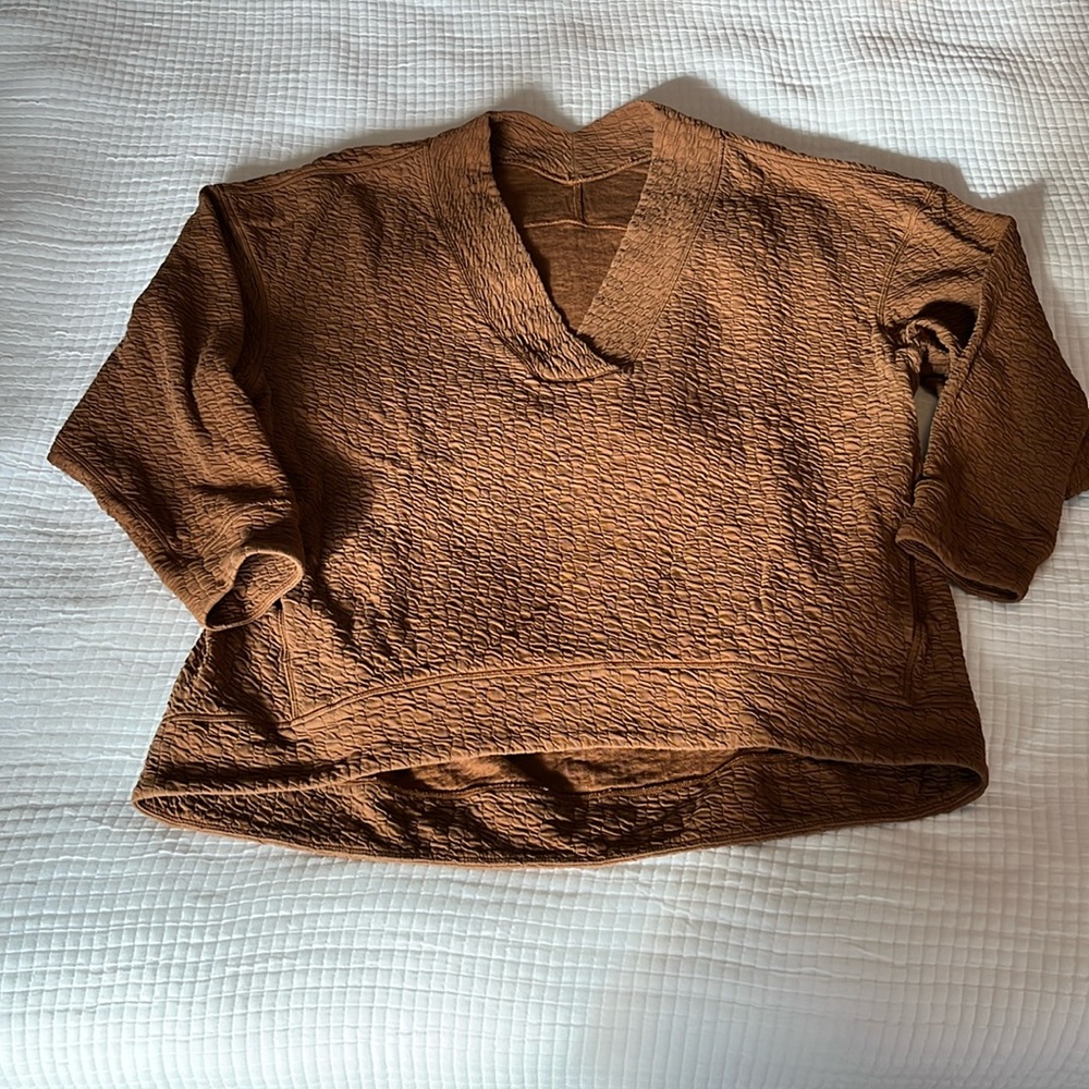Lululemon Pullover